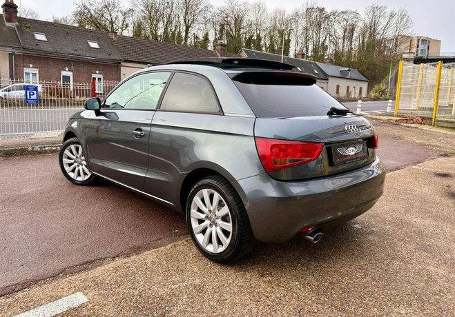 Audi A1 1.2l tfsi 86 Ambition toit panoramique Gris de 2012