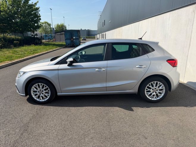 Seat Ibiza 1.6 TDI 80 ch Urban - CarPlay / R�gulate Gris de 2019