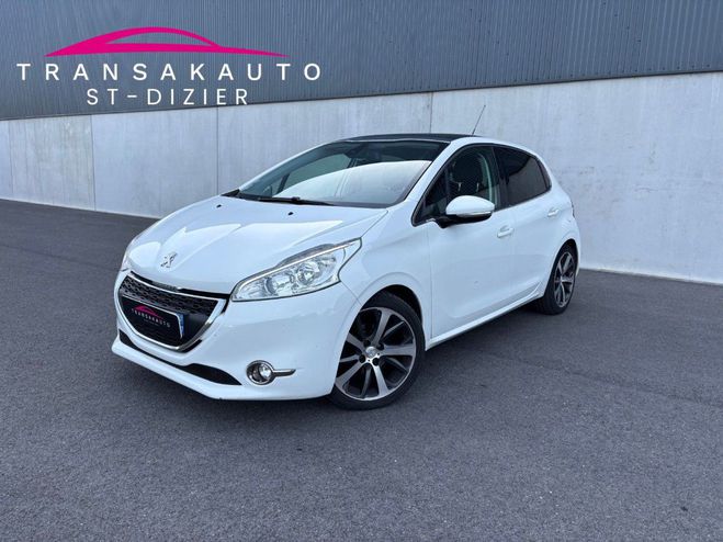 Peugeot 208 1.6l e-HDi 92cV BVM5 F�line - Toit Panor Blanc de 2014