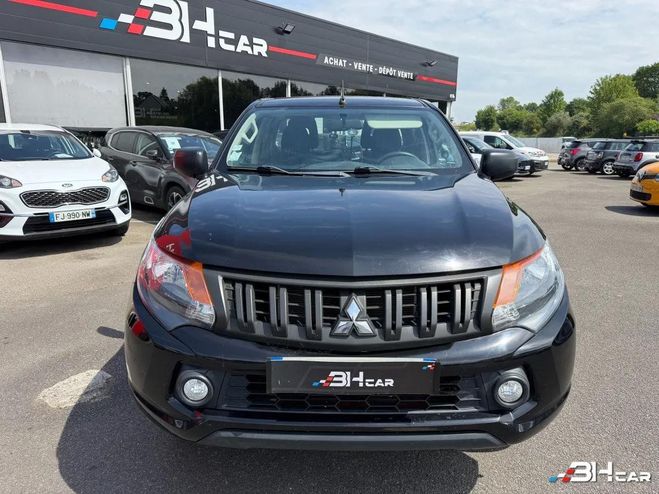 Mitsubishi L 200 CLUB CAB 2.4 DID 155 CH 4WD TVA RECUP Noir de 2019