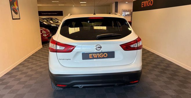 Nissan Qashqai generation-ii 1.6 dci 130 tekna 2wd x-tr Blanc de 2015