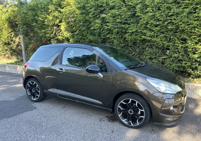 Citroen DS3 1.6 hdi 90 cv so chic 2012 ct ok 4x Marron de 2012