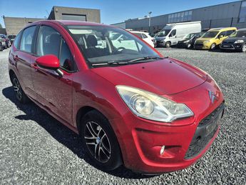  Voir d&eacute;tails -Citroen C3 Hit 1.4i Exclusive Radio MP3 Marchand ou &agrave; Cuesmes (70)