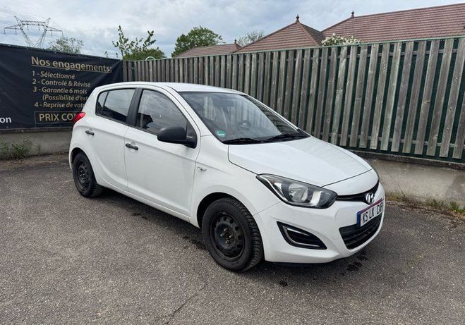Hyundai I20 1.2i Move 84cv 1 �res mains Blanc de 2014