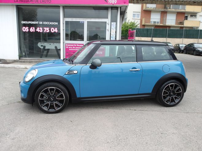 Mini Mini COOPER 122CH BAYSWATER BLEU F de 2012
