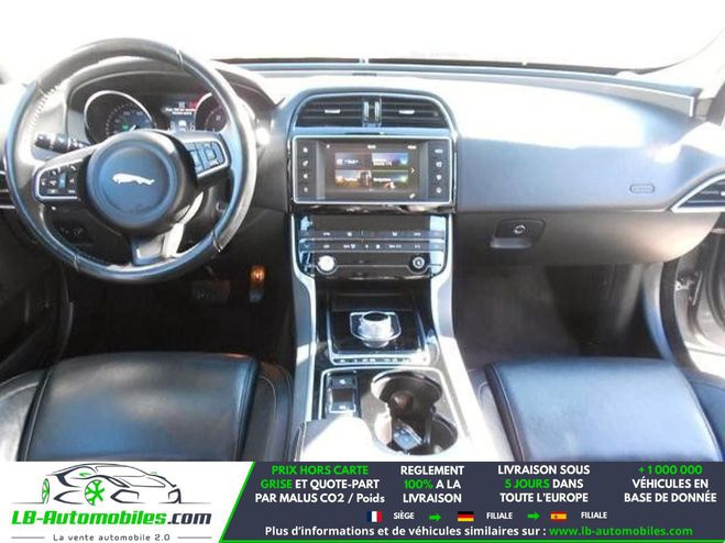 Jaguar XE 180 ch BVA Gris M�tallique de 2015