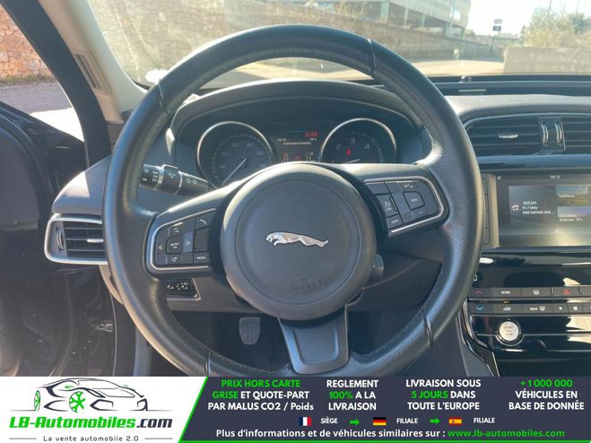 Jaguar XE 180 ch BVM Noir M�tallique de 2016