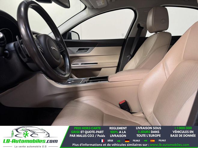 Jaguar XF 180 ch BVA Noir M�tallique de 2018