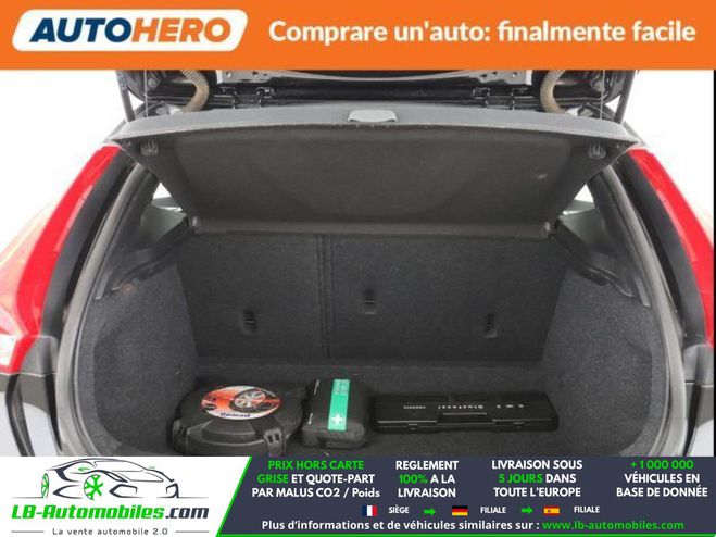 Volvo V40 T2 122 ch BVM Noir M�tallique de 2018