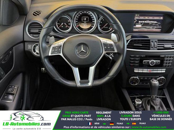 Mercedes Classe C 63 AMG A Blanc M�tallique de 2011