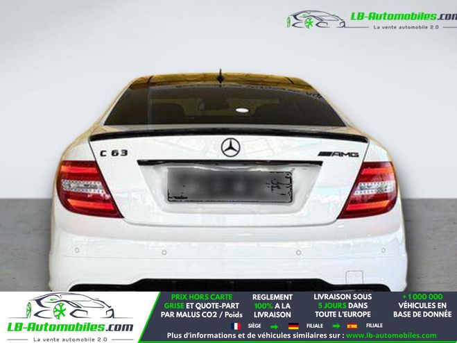 Mercedes Classe C 63 AMG A Blanc M�tallique de 2011