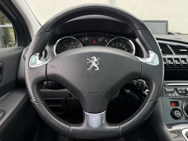 Peugeot 3008 1.6 BLUEHDI 120 CH ALLURE S&S GRIS F de 2016