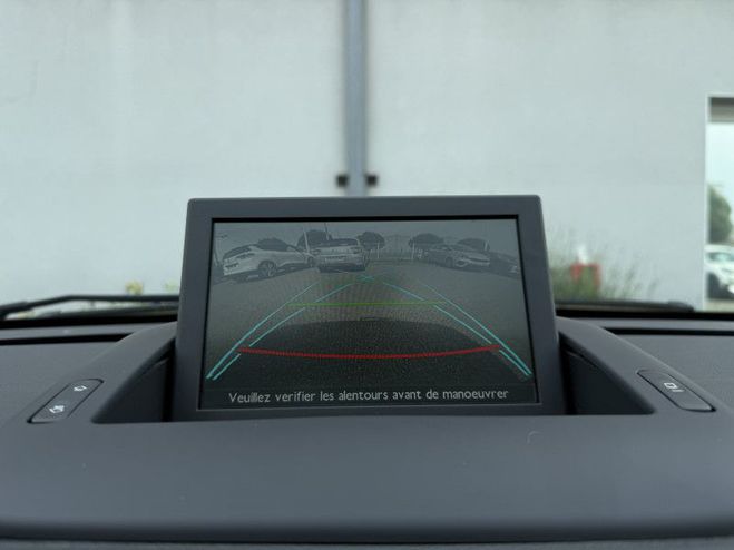 Peugeot 3008 1.6 BLUEHDI 120 CH ALLURE S&S GRIS F de 2016