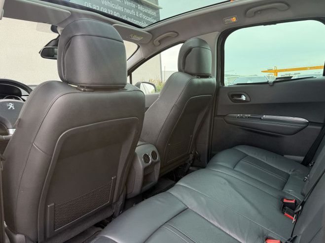 Peugeot 3008 1.6 BLUEHDI 120 CH ALLURE S&S GRIS F de 2016