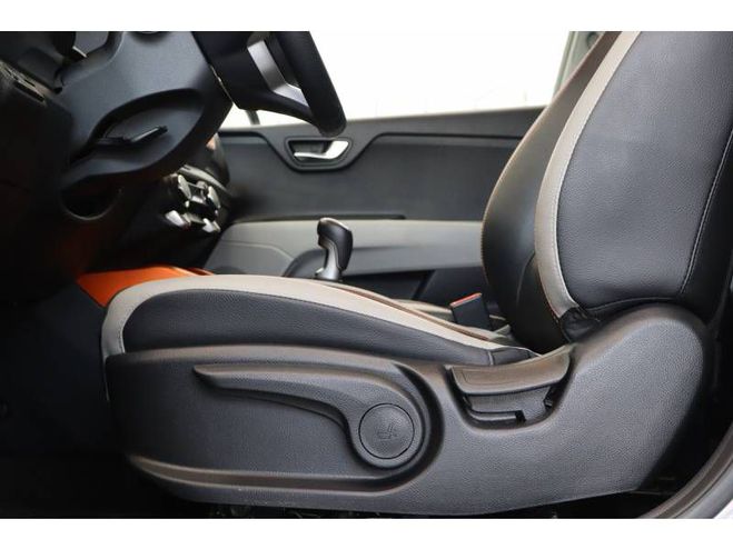 Kia Stonic 1.0 T-GDi 100 ch BVM6 GT Line gris de 2024