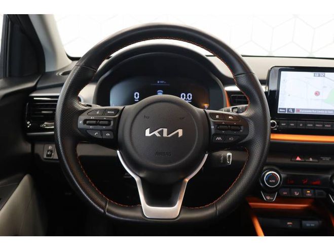 Kia Stonic 1.0 T-GDi 100 ch BVM6 GT Line gris de 2024