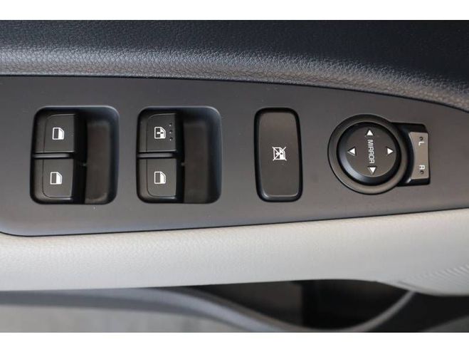 Kia Stonic 1.0 T-GDi 100 ch BVM6 GT Line gris de 2024