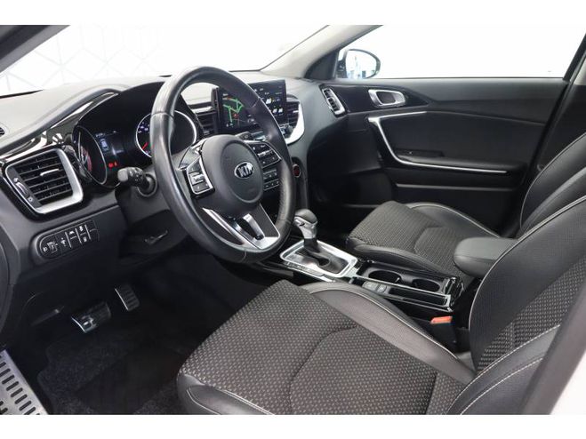 Kia Xceed 1.6 CRDi 136 ch MHEV DCT7 Design blanc de 2021