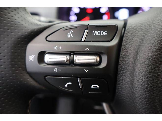 Kia Stonic 1.0 T-GDi 120 ch MHEV DCT7 GT Line gris de 2025
