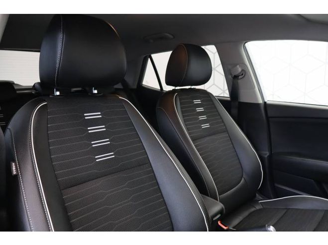 Kia Stonic 1.0 T-GDi 120 ch MHEV DCT7 GT Line gris de 2025