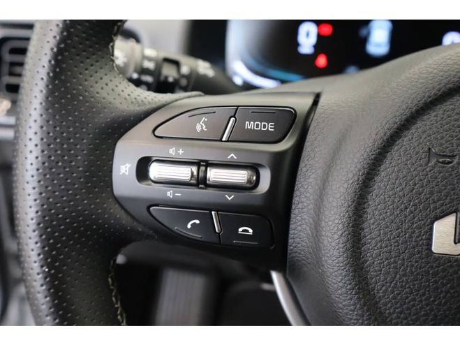 Kia Stonic 1.0 T-GDi 100 ch DCT7 GT Line Premium gris de 2024