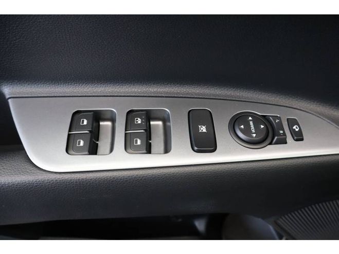 Kia Stonic 1.0 T-GDi 100 ch DCT7 GT Line Premium gris de 2024