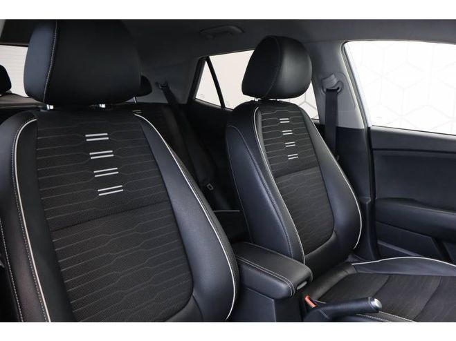 Kia Stonic 1.0 T-GDi 100 ch DCT7 GT Line Premium gris de 2024