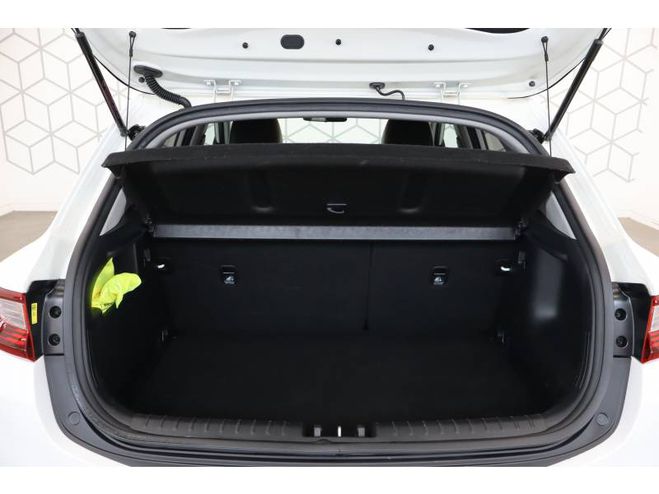 Kia Stonic 1.0 T-GDi 100 ch BVM6 GT Line blanc de 2022