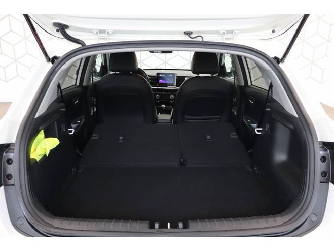 Kia Stonic 1.0 T-GDi 100 ch BVM6 GT Line blanc de 2022
