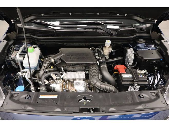 Suzuki SX4 1.4 Boosterjet Allgrip Hybrid Style bleu de 2025