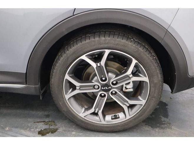 Kia Xceed 1.5l T-GDi 160 ch DCT7 Lounge gris de 2022