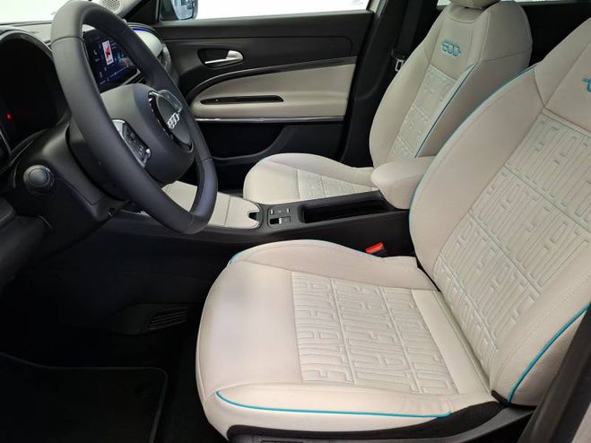 Fiat 600 600e 156 ch 54 kWh La Prima beige de 2024