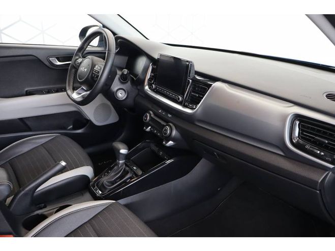 Kia Stonic 1.0 T-GDi 100 ch DCT7 GT Line Premium bleu de 2024