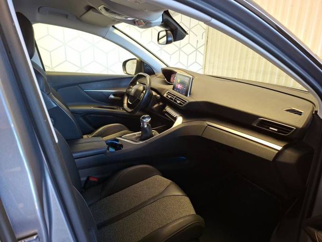 Peugeot 3008 Puretech 130ch S&S BVM6 Allure gris de 2018