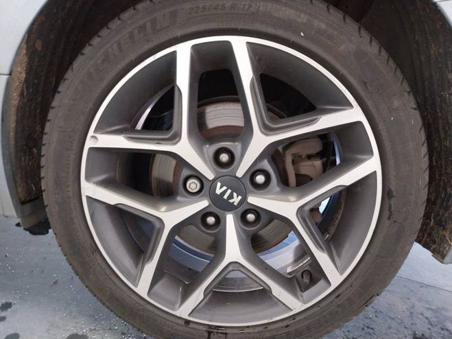 Kia Pro ceed PROCEED 1.5 T-GDi 160 ch DCT7 GT Line gris de 2022