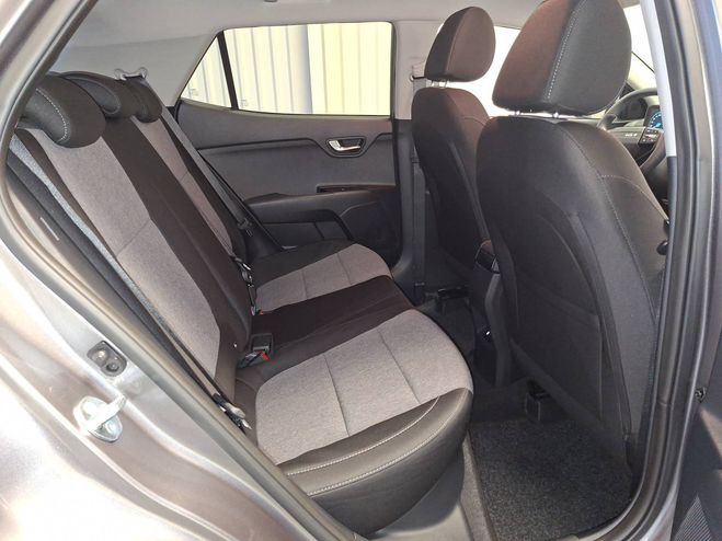 Kia Stonic Stonic 1.0 T-GDi 115 ch MHEV DCT7 Active Gris de 2025