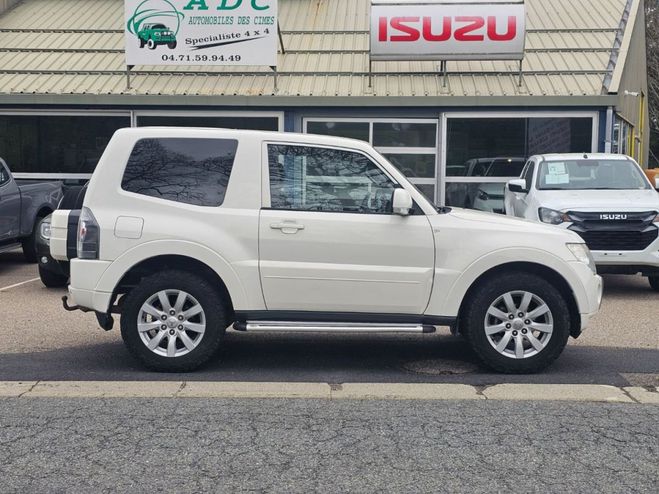 Mitsubishi Pajero III (2) 3.2 DI-D 200 INTENSE B MECA 3PTE Blanc de 2011