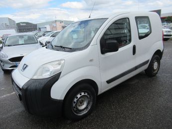  Voir d&eacute;tails -Peugeot Bipper 117 L1 1.4 HDI 70 BLUE LION STANDARD &agrave; Aubi�re (63)
