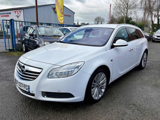 Opel Insignia 2.0 CDTI 163ch Blanc M�tallis� de 2014