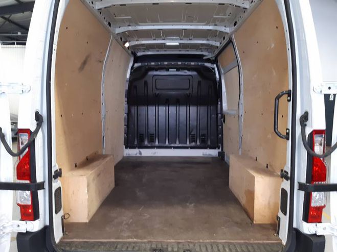 Renault Master FOURGON FGN TRAC F3500 L2H2 BLUE DCI 135 blanc de 2023