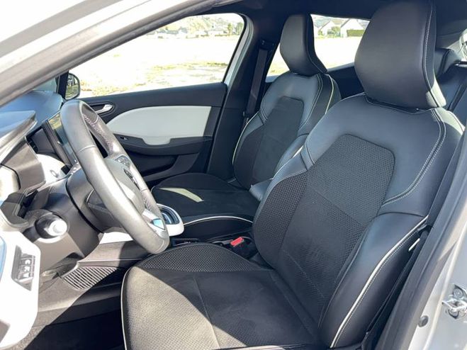 Renault Clio E-Tech 140 Intens gris de 2021