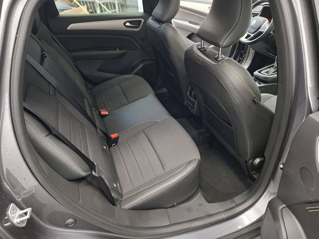 Renault Arkana Arkana E-Tech full hybrid 145 GSR2 Techn GRAY M de 2026