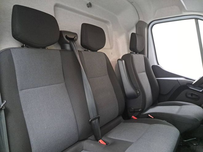 Renault Master MASTER FGN TRAC F3500 L3H3 BLUE DCI 135  Blanc de 2024