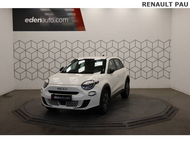 Fiat 600 1.2 Hybrid 100ch DCT6 blanc de 2024
