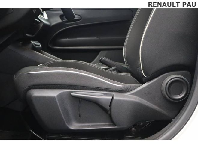 Fiat 600 1.2 Hybrid 100ch DCT6 blanc de 2024