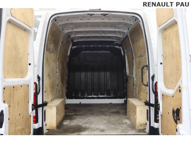 Renault Master FOURGON FGN TRAC F3300 L2H2 BLUE DCI 135 blanc de 2023