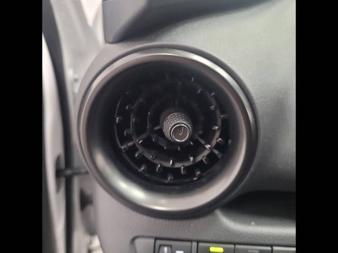 Toyota C HR Hybride Rechargeable 225 Design blanc de 2025