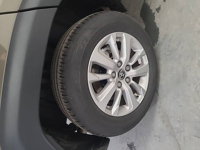 Toyota Yaris Cross Hybride 116h 2WD Dynamic Business  gris de 2025