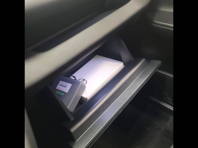 Toyota C HR Hybride Rechargeable 225 Design blanc de 2025