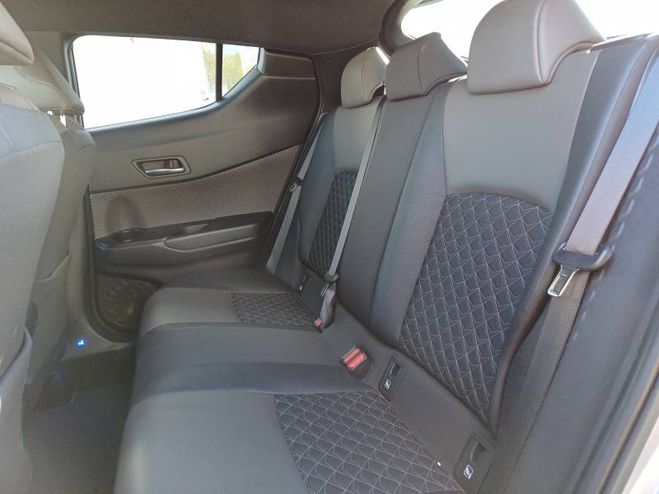 Toyota C HR Hybride 2.0L Distinctive gris de 2020
